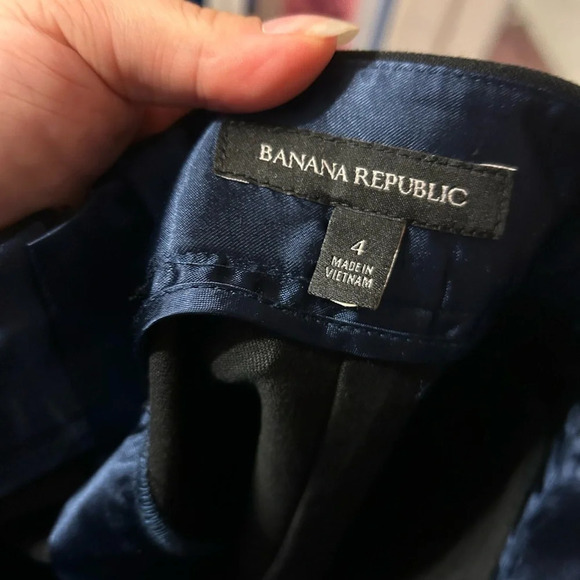 BANANA REPUBLIC GOLD ZIPPER BLACK PENCIL SKIRT - Picture 3 of 5